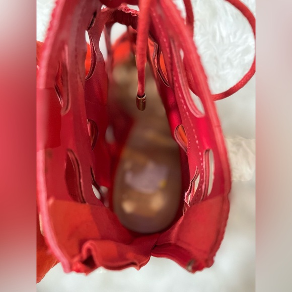 Aldo Red 4" Stiletto Cutout Rocker Teardrop Peep Toe Heel Size 7 Suede Laser Cut - Picture 14 of 15